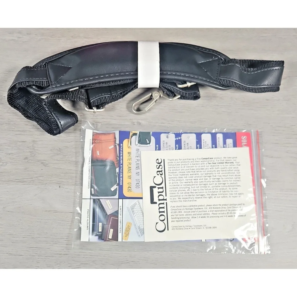 Compucase Briefcase Vintage Laptop Bag Black Expandable NWT
